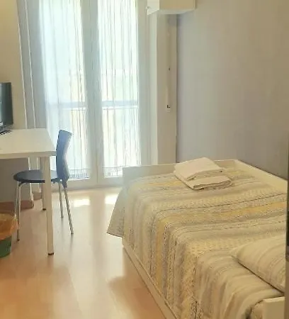 فندق مبيت وإفطار Hello